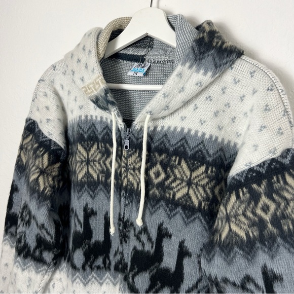Yari Artesanias Ecuador Wool Llama Print Hooded Zip Up Sweater Jacket Size M - Picture 6 of 16